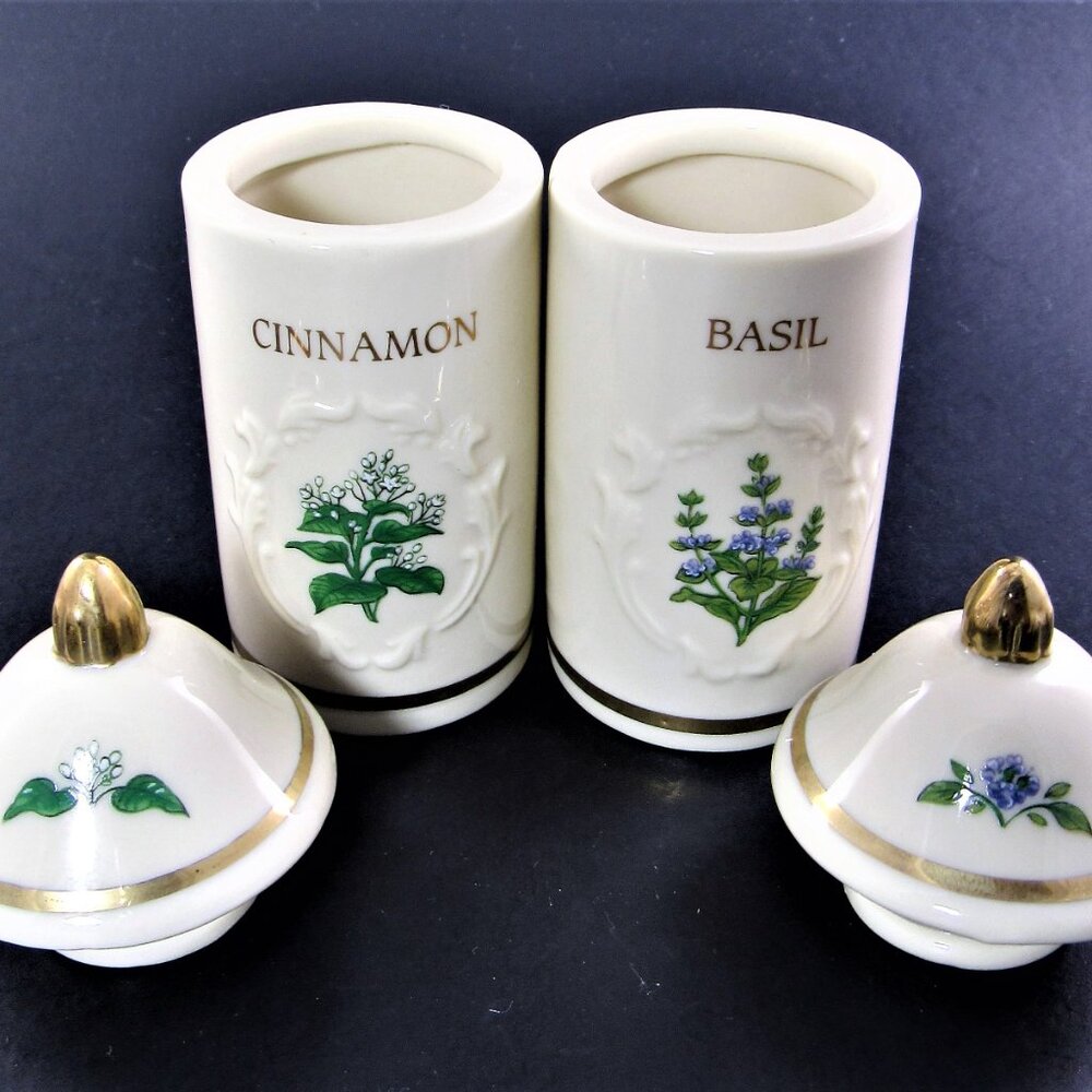 NIB Set of 2 The Lenox Spice Gaden Fine Porcelain CINNAMON BASIL SPICE Jars